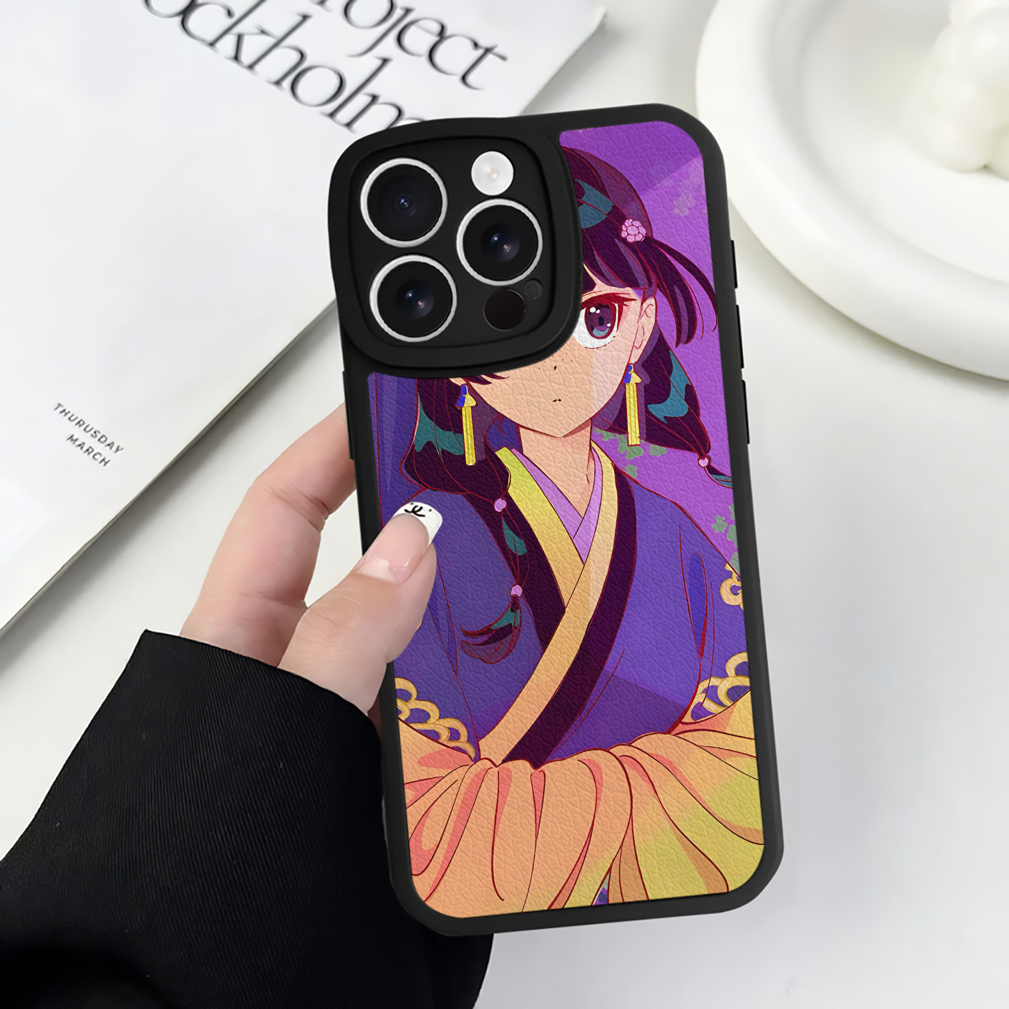 薬屋のひとりごと The Apothecary Diaries 【iPhone 16シリーズ対応】シリコンスマホケース（レザー調） 材質：シリコン
